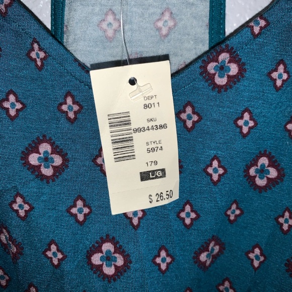 🎆 NWT Blue/Green Patterned Tank - Picture 4 of 4